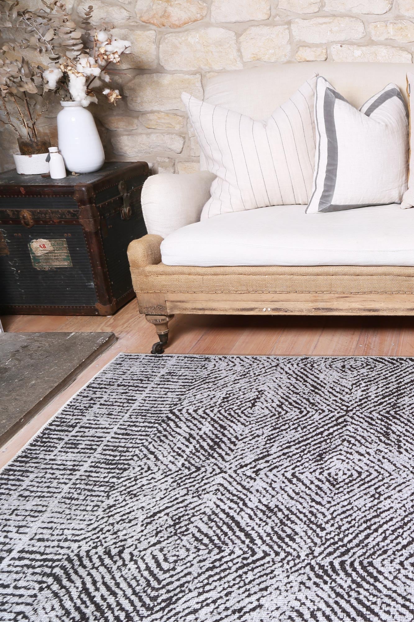 Contemporary Lauro Grey Rug - VITAL 3081-00