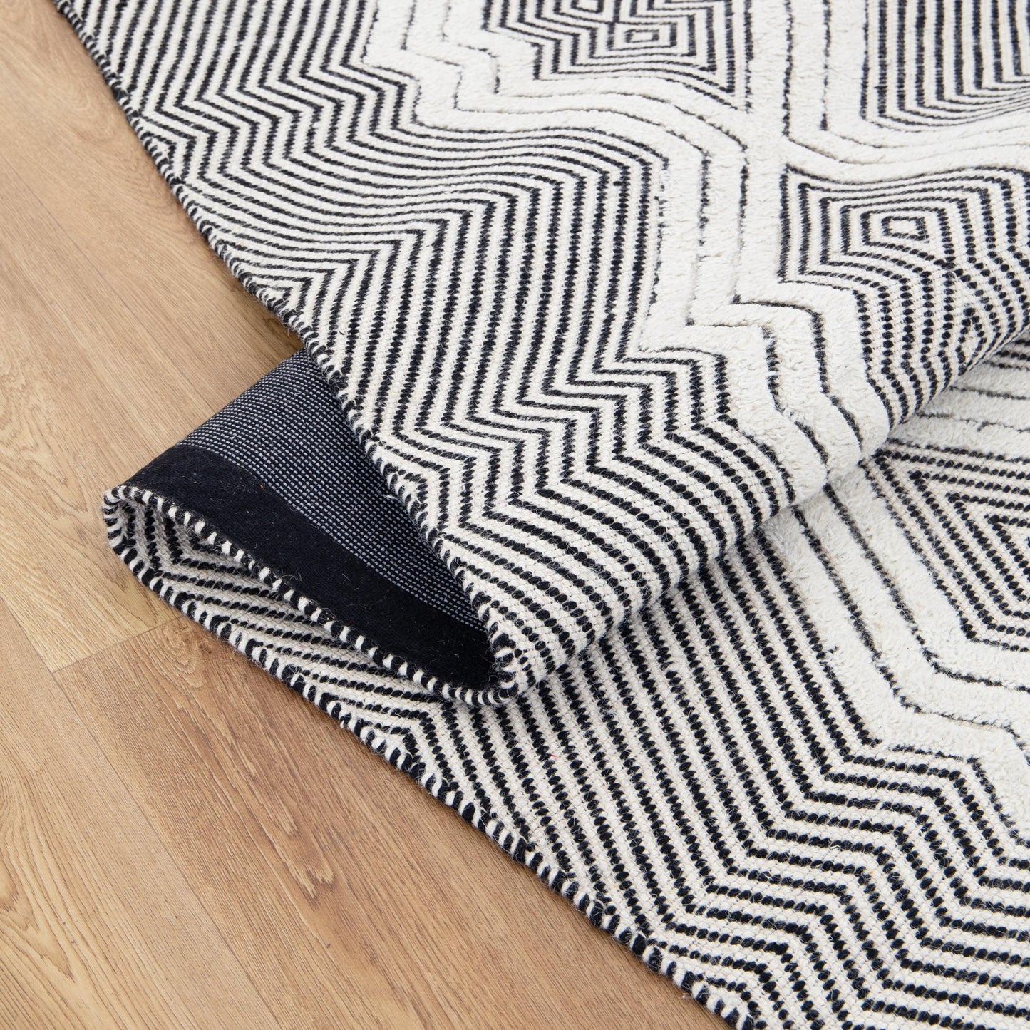 Himalaya Saw Tribal Ivory Wool Rug